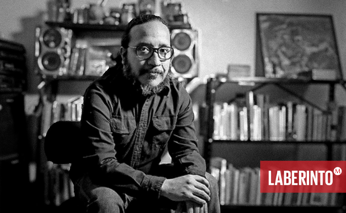 Carlos Macías Esparza, poeta originario de Ciudad Juárez. (Especial)
