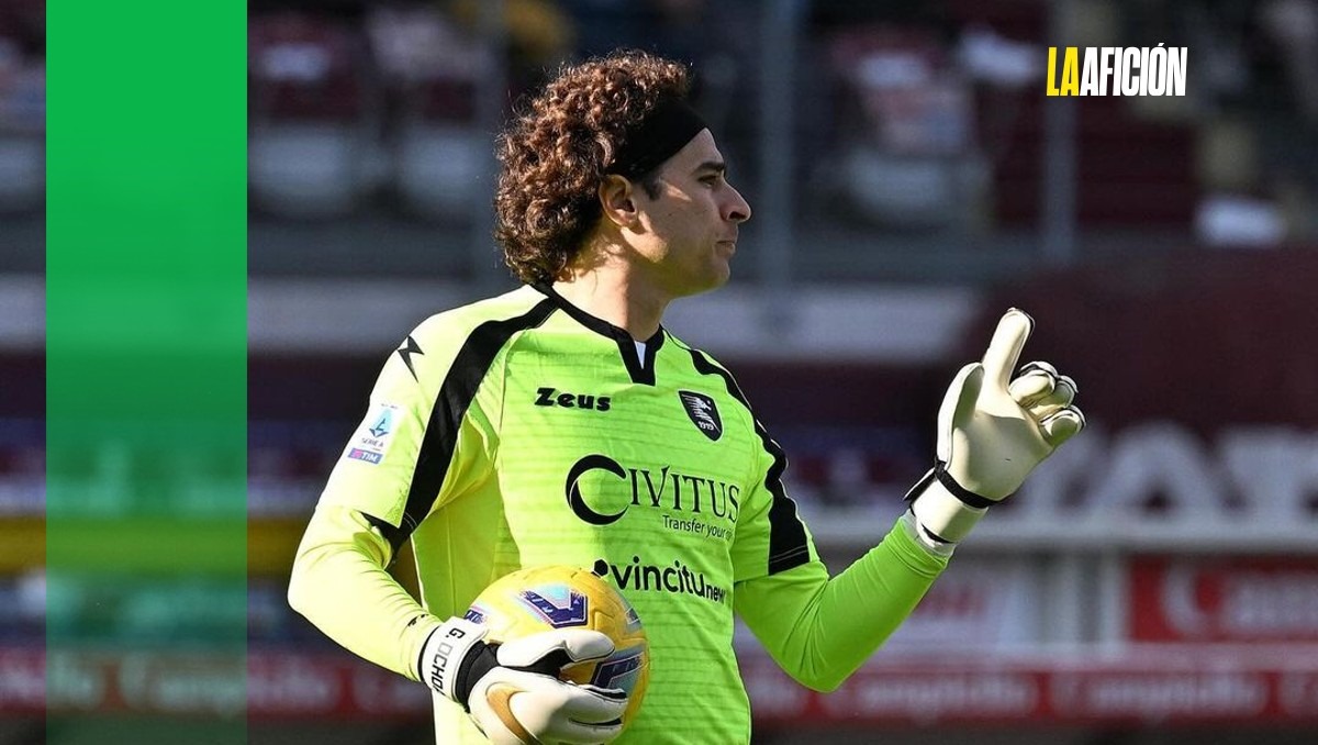 ¿Cuántas veces ha descendido Guillermo Ochoa en su carrera? (Instagram: @yosoy8a)