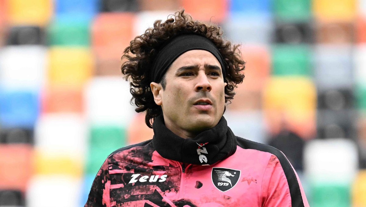 Guillermo Ochoa y el Salernitana descienden de la Serie A tras derrota ante Frosinone (X @OfficialUSS1919)