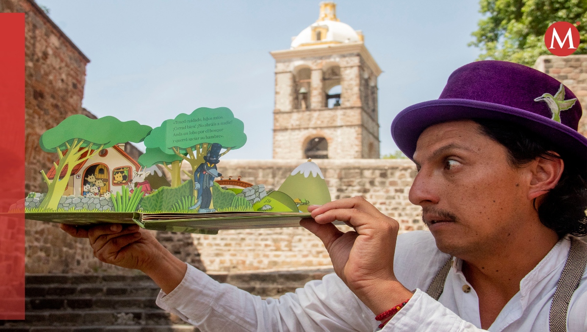 Puebla | Roy Cuentacuentos siembra lectura y creatividad en los niños | Melanie Torres