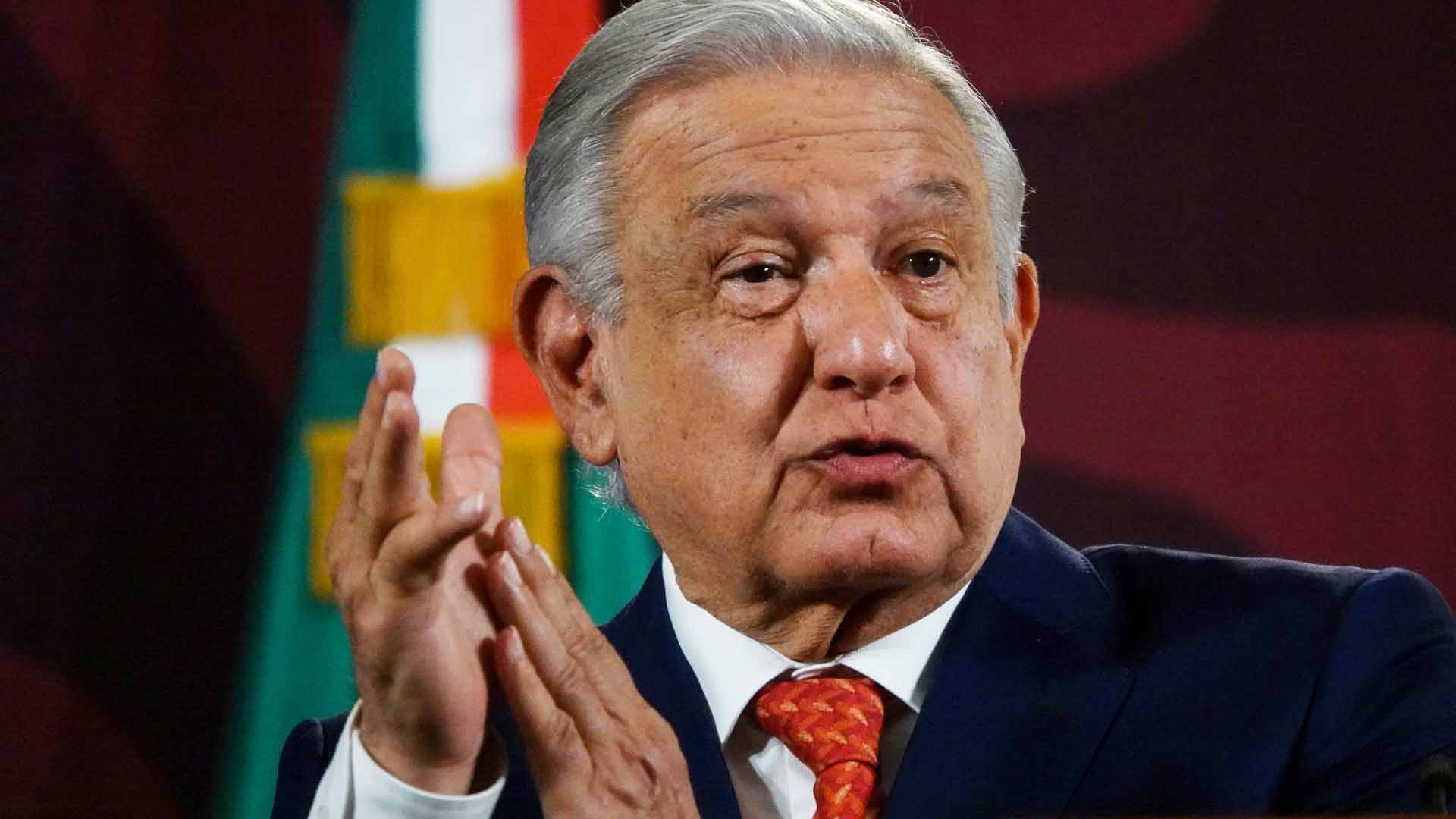 AMLO celebra aparición del obispo Salvador Rangel; envía equipo a investigar