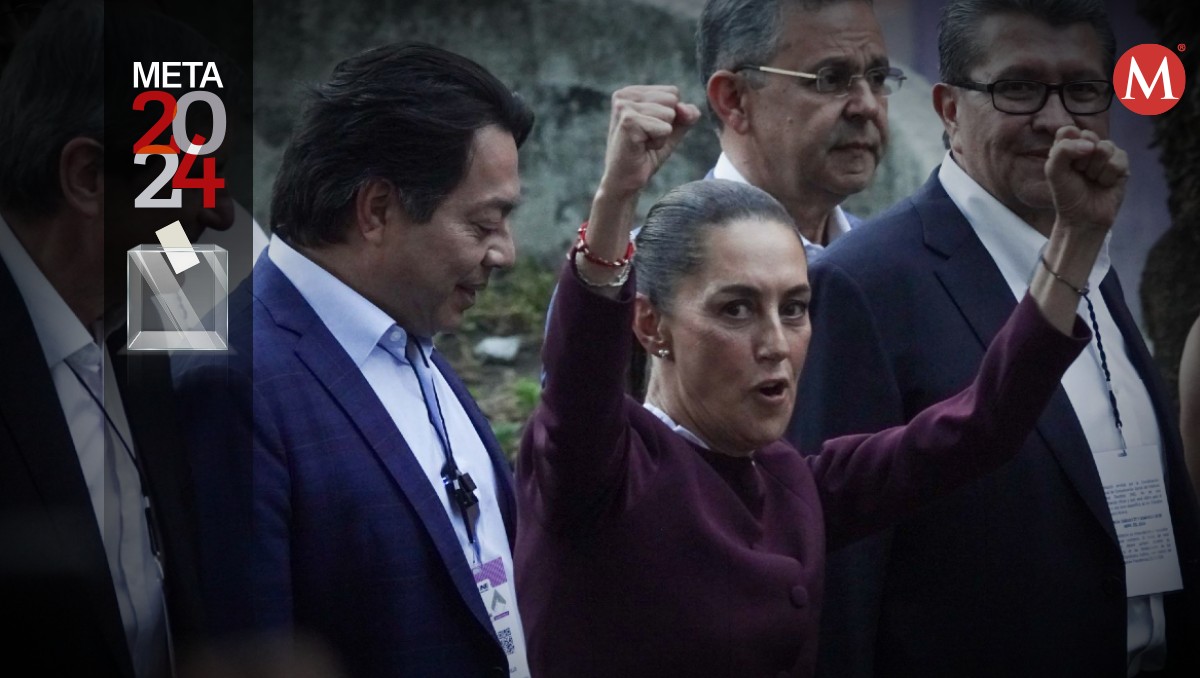 La candidata de Morena llegando al segundo debate presidencial junto a Mario Delgado. | Cuartoscuro