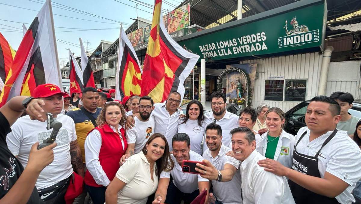 Isaac Montoya recorre Bazar de Lomas Verdes; dialoga con comerciantes| Especial