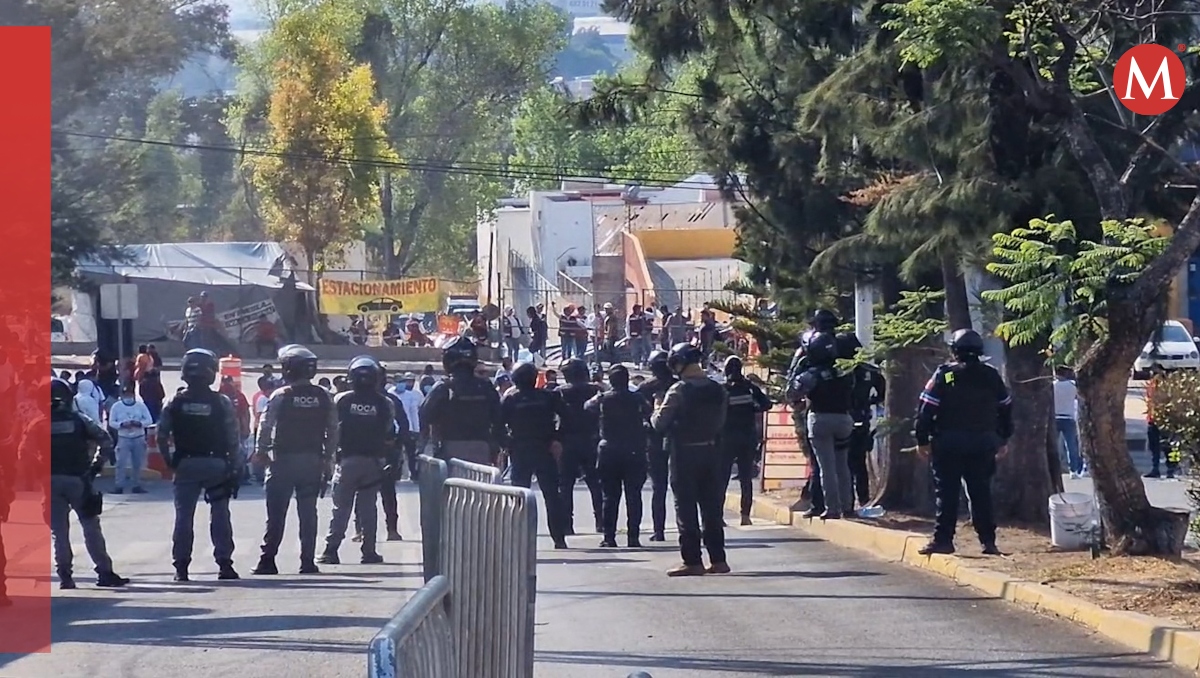 Ambulantes de la 28 de Octubre desatan riña afuera de Feria de Puebla | EsImagen