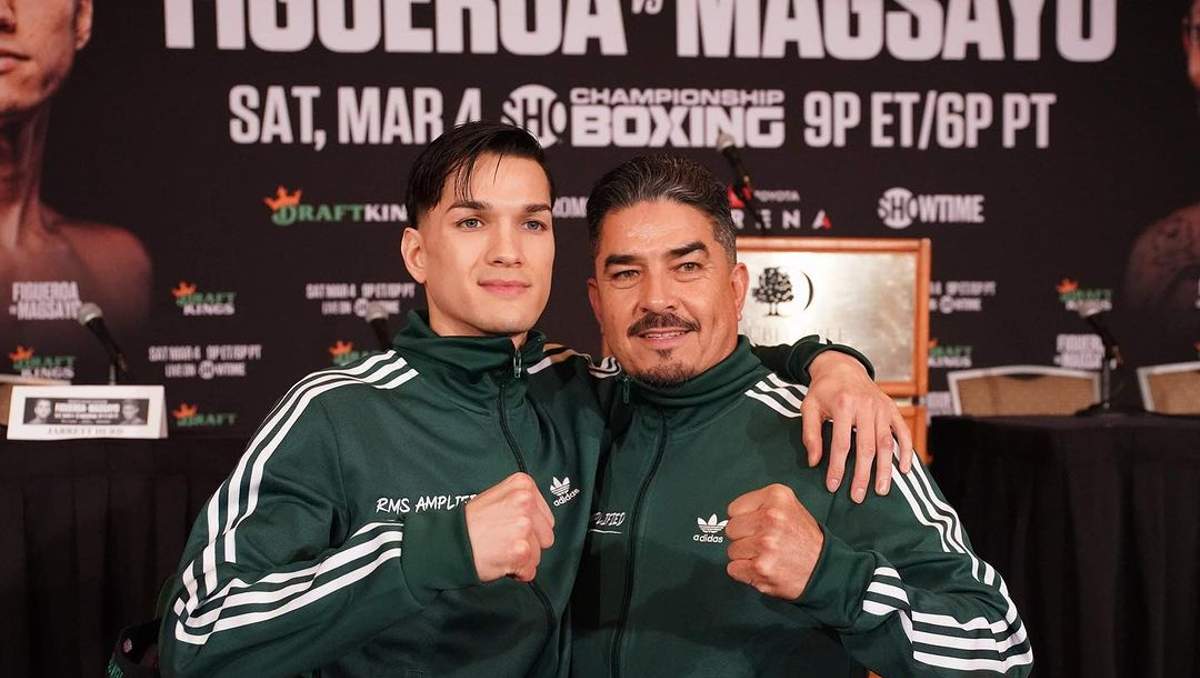 Brandon Figueroa, el orgullo de su entrenador y padre, Omar Figueroa (Instagram: @brandonfigueroa101)