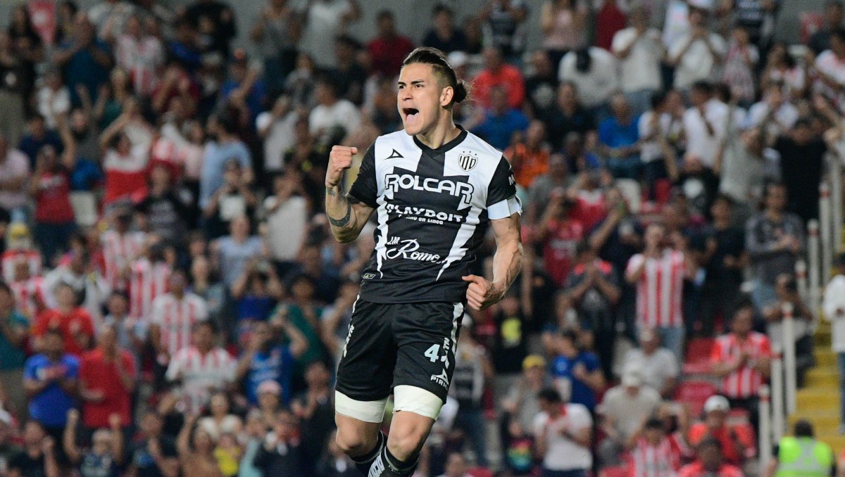Necaxa derrota en penales a Querétaro y sigue con vida dentro del Play-In (Imago7)