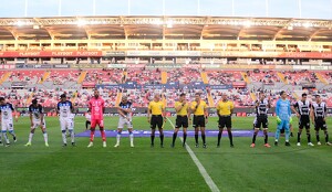 Necaxa y Querétaro guardan un minuto de silencio por Paco Villa