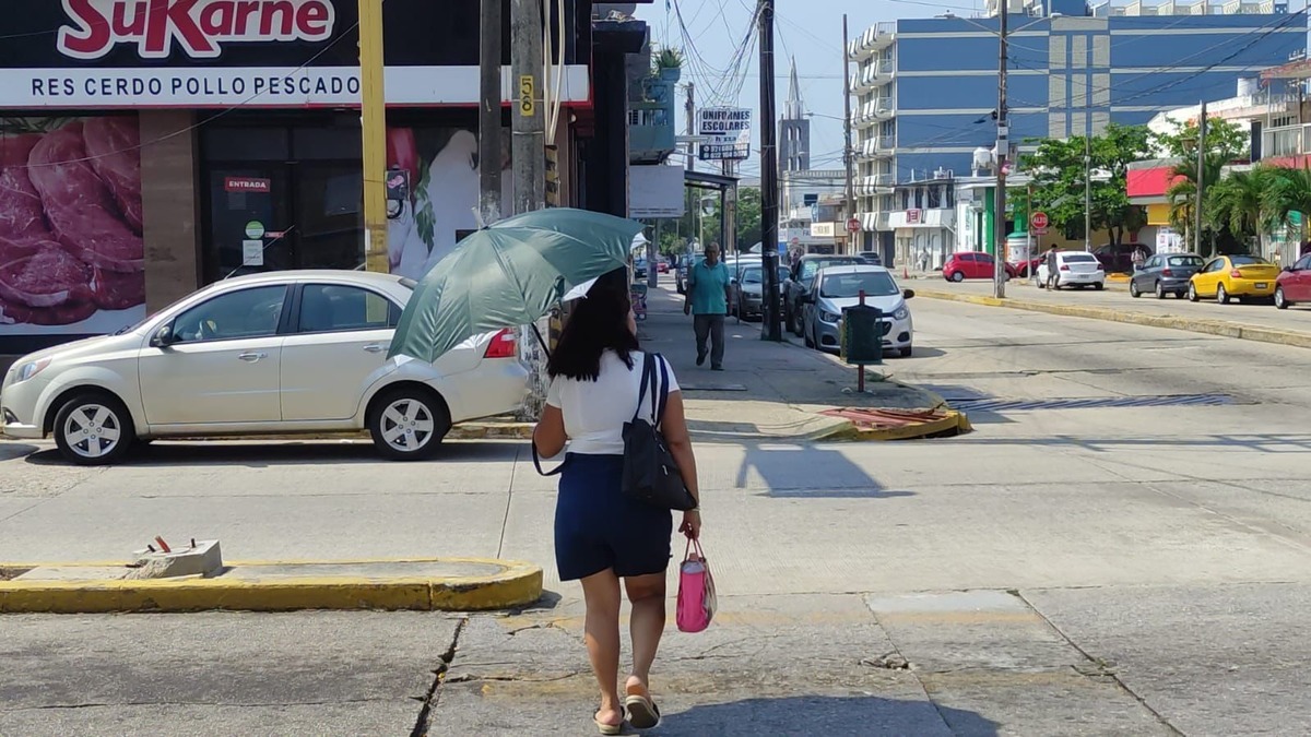 El Puerto de Coatzacoalcos llega a los 50 grados este jueves | Fluvio Cesar Martínez