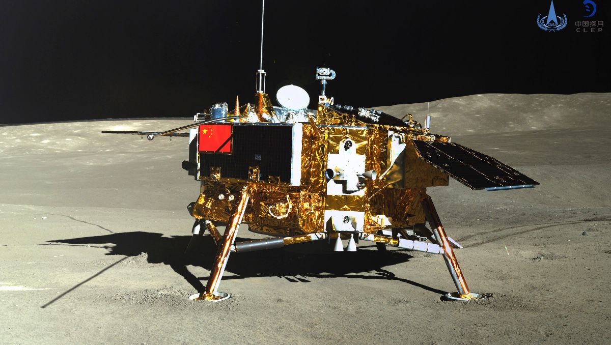 Módulo lunar de la sonda Chang'e-4 en una fotografía tomada por el módulo Yutu-2 el 11 de enero de 2019 | ESPECIAL