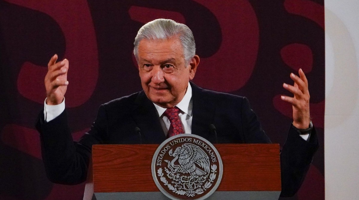 El Presidente brindo un espacio para expresar felicitaciones a los albañiles por el Día de la Santa Cruz | Especial
