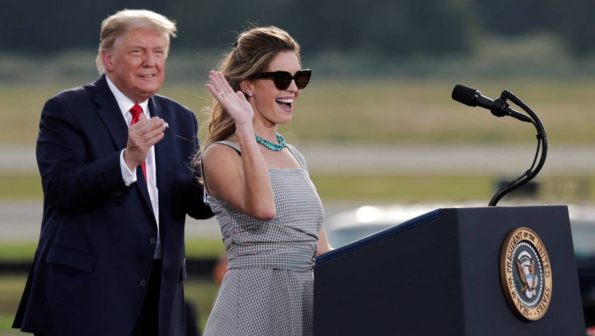 Durante el testimonio de Hope Hicks a la Fiscalía, Donald Trump miró atentamente sus declaraciones en el estrado. | Reuters