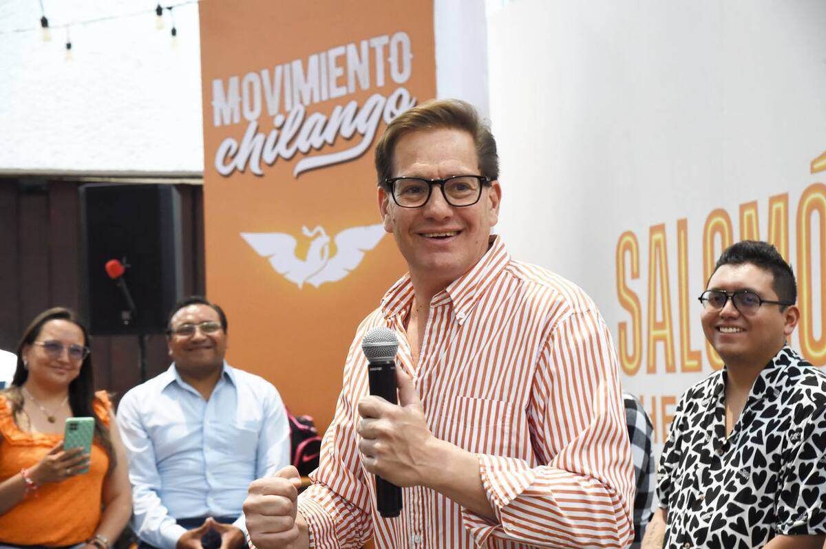Salomón Chertorivski con miembros del Ateneo Nacional de la Juventud para firma de compromiso. Foto: @SalomónChertorivski