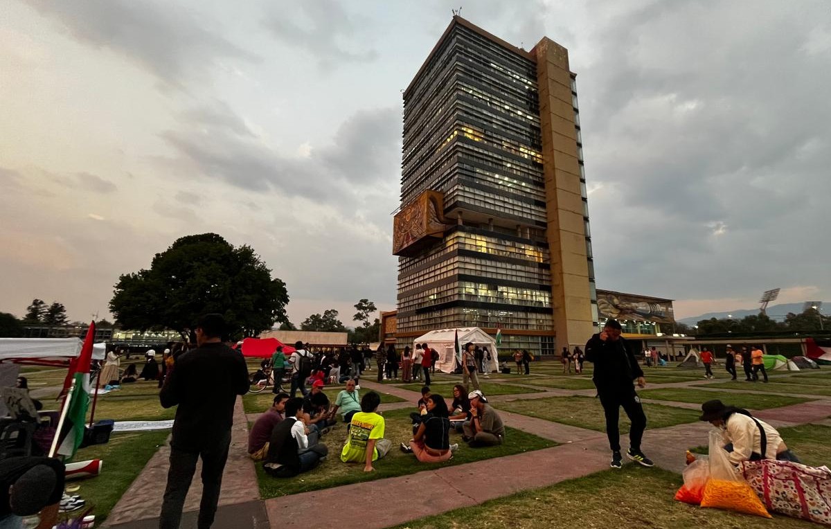 Plantón pro-Palestina en Rectoría de la UNAM (Foto: Alan Amaury)