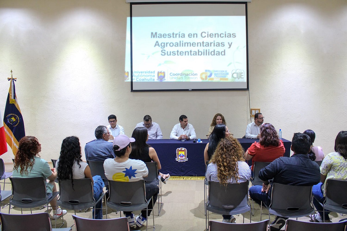 Autoridades se reunieron para presentar el nuevo posgrado. (cortesía)
