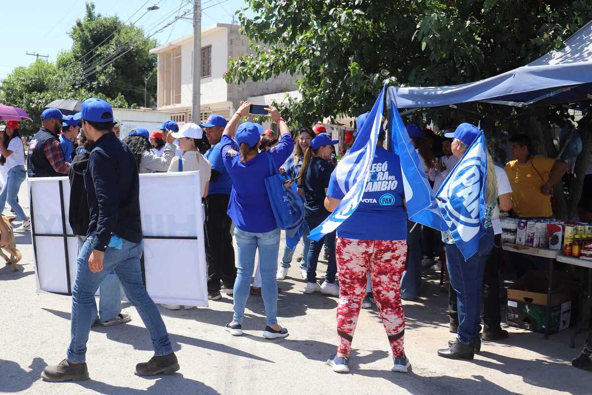 Candidatos a la diputación local en La Laguna de Durango. (Rolando Riestra)