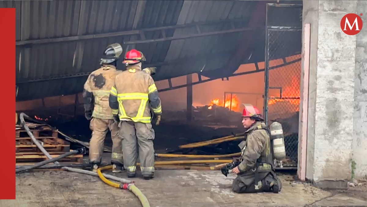 Incendio de tarimera en Reynosa, Tamaulipas. (Carolina Garza)