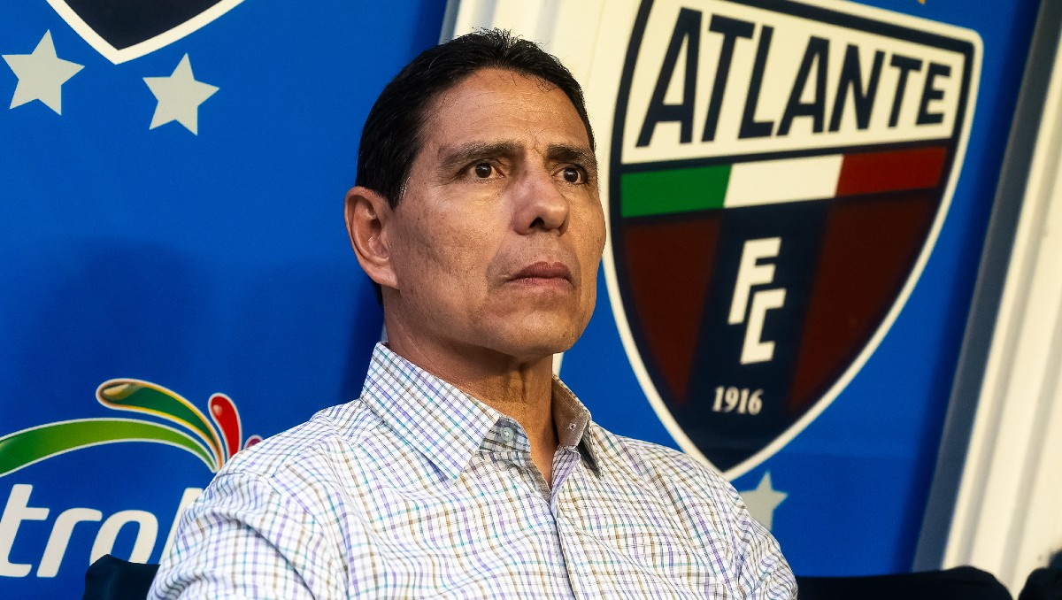 Alfonso Sosa va por la remontada frente Atlante (Imago 7)