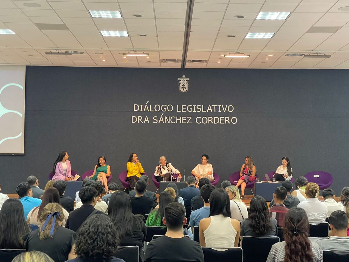 Diálogos legislativos con la senadora Olga Sánchez Cordero. (Josefina Ruíz)