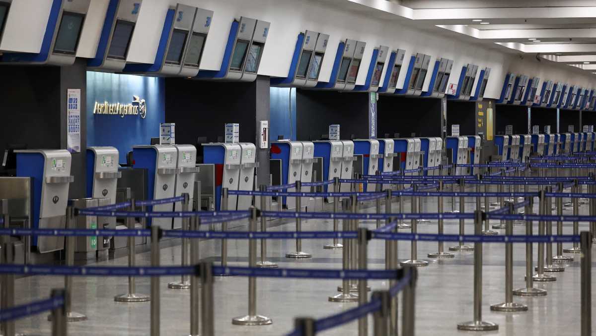 Estudios proveerán desarrollo de infraestructura aeroportuaria por fases en el corto, mediano y largo plazos. | Reuters (Ilustrativa)
