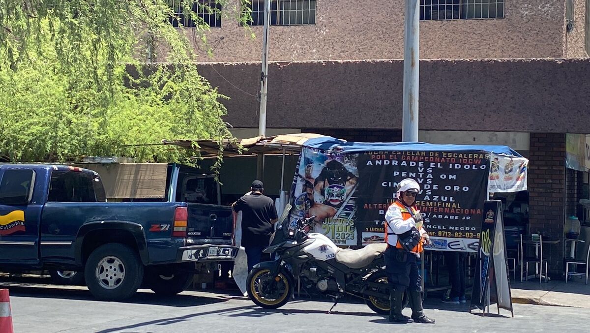 Oficiales permanecen en las calles de Torreón. (Especial)