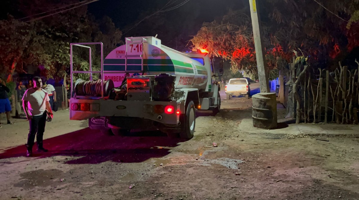 Vecinos y cuerpos de seguridad colaboraron para combatir el incendio | Especial