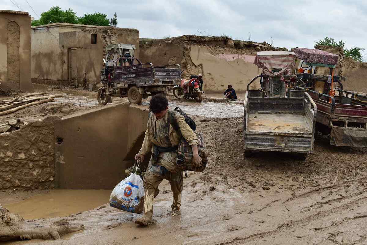 Las inundaciones arrasaron con tierras de cultivo, el 80% de la población en Afganistán vive de la agricultura. | AFP