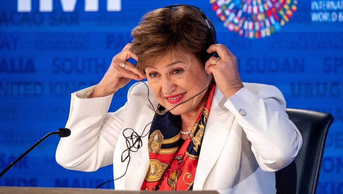Aunque se esperan más ‘shocks’, particularmente debido a crisis climática, la actividad se mantiene resiliente. | Reuters