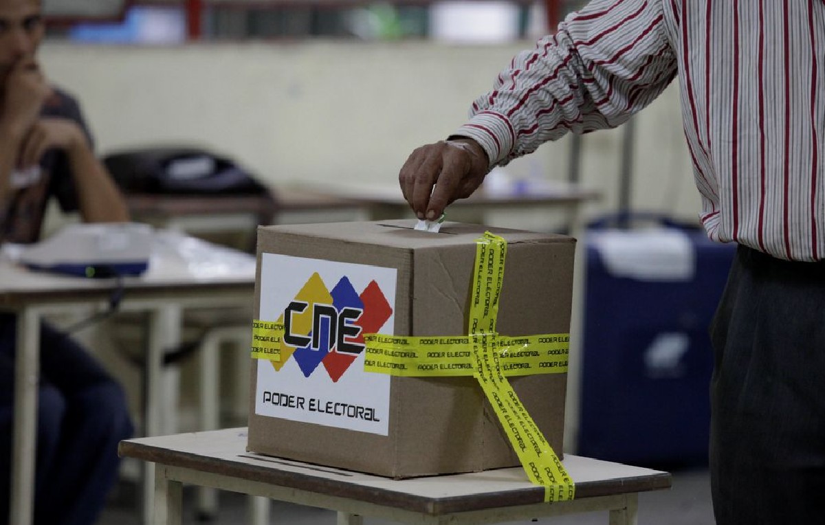 Urna electoral en Venezuela (Reuters)