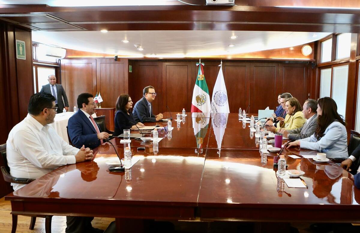 Xóchitl Gálvez se reúne con magistrados del TEPJF. | Foto: Especial
