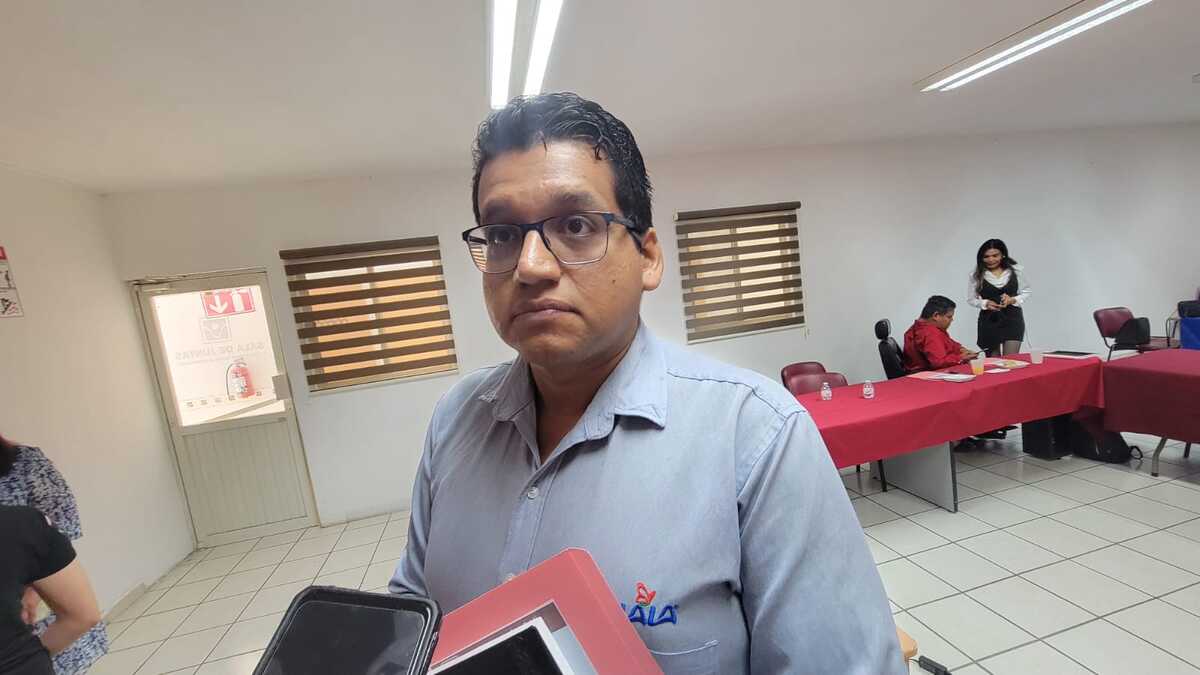 Darío Camacho, médico industrial en planta transportadora de Grupo Lala. | Luis Carlos Valdés de León