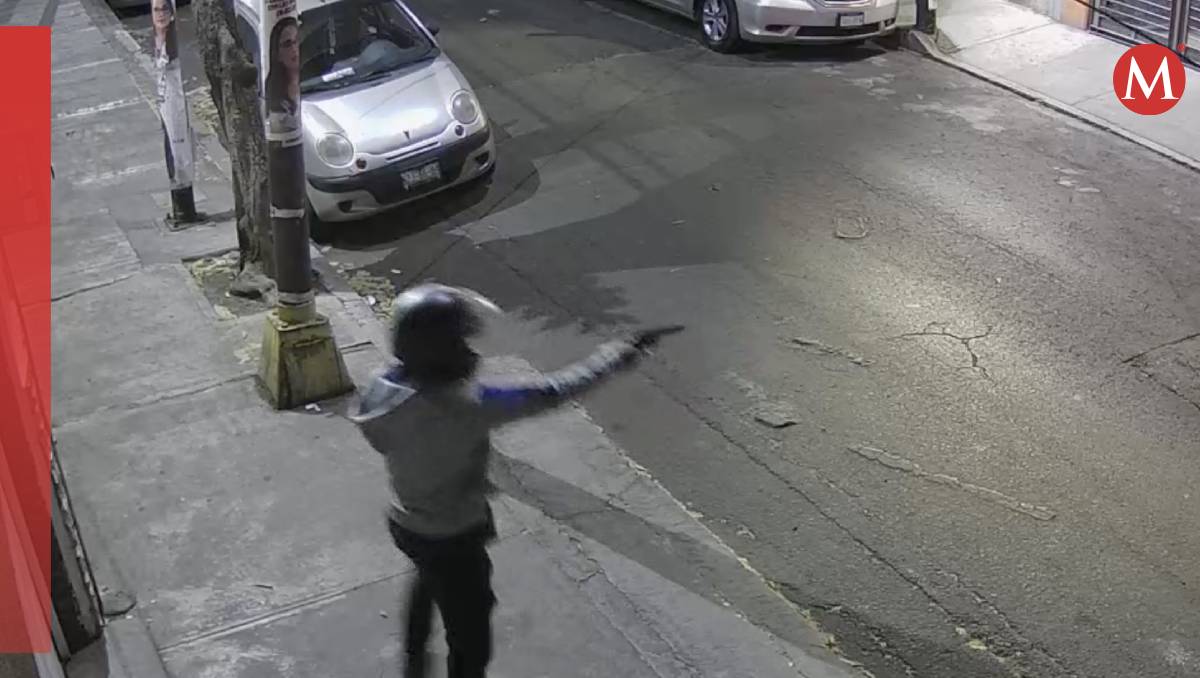 El agresor usaba un casco de motociclista (Especial)