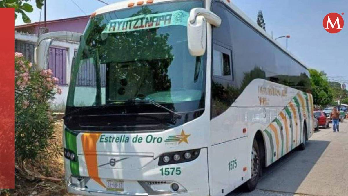 El chofer del autobús resultó herido (Especial)