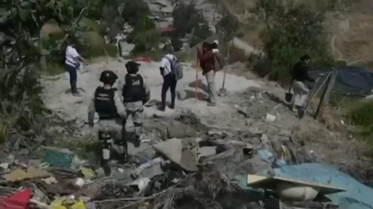 Encuentran 4 cuerpos más en fosa clandestina de Tijuana, BC