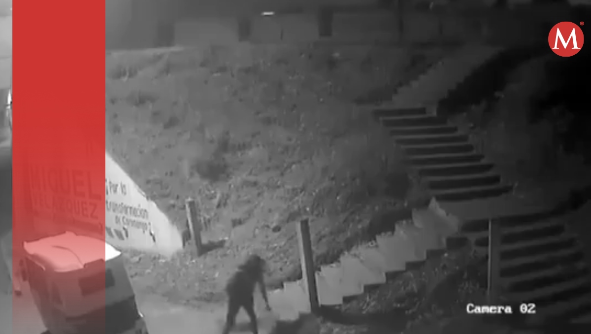 Joven salta de escaleras en la México-Puebla ante posible secuestro | Especial