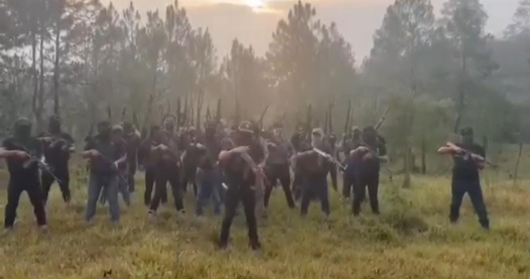 Los hombres compartieron un video.