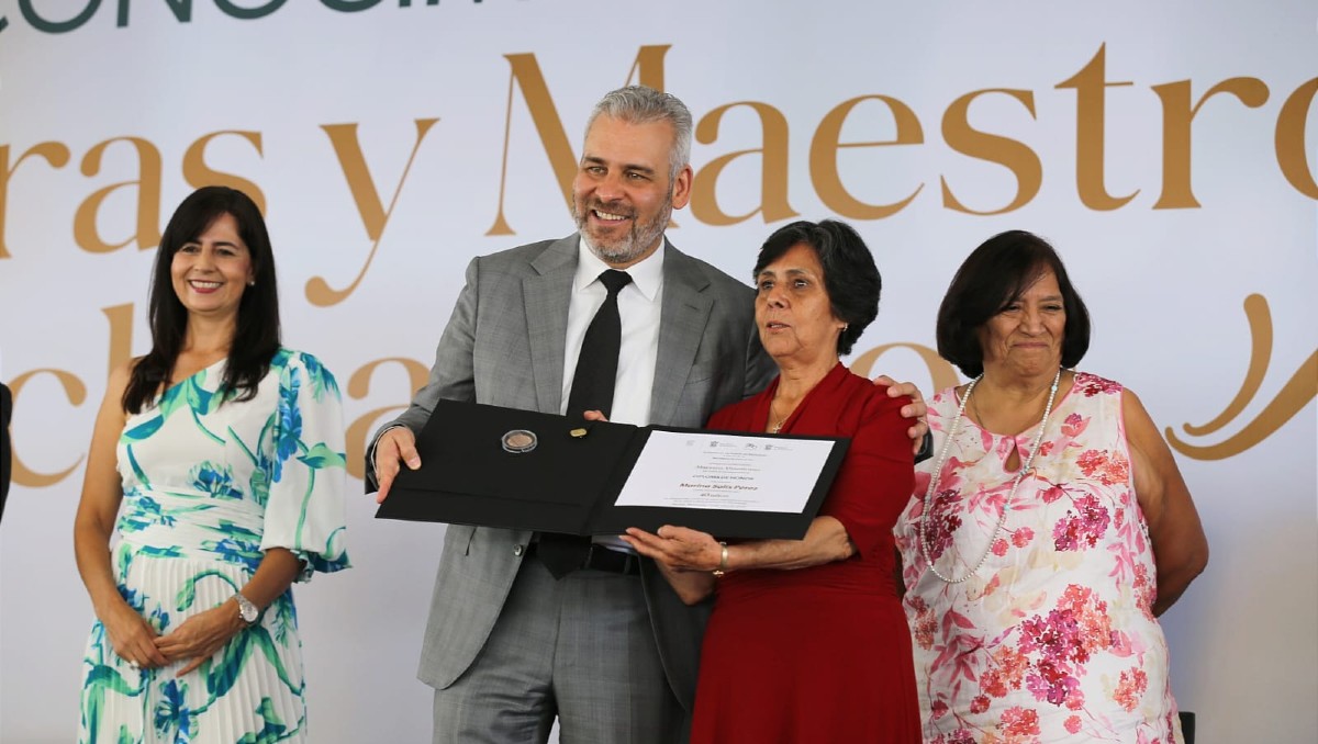 El gobernador de Michoacán celebró así el Día del Maestro. | Especial