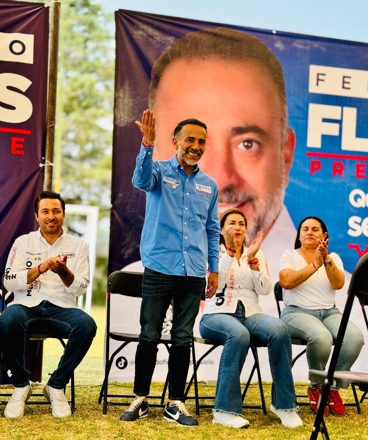 Fernando Flores recorre Metepec