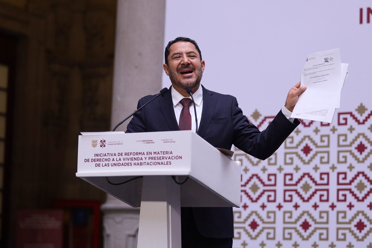 Gobierno de CdMx presenta reforma para apoyar unidades habitacionales. (Foto: @martibatres)