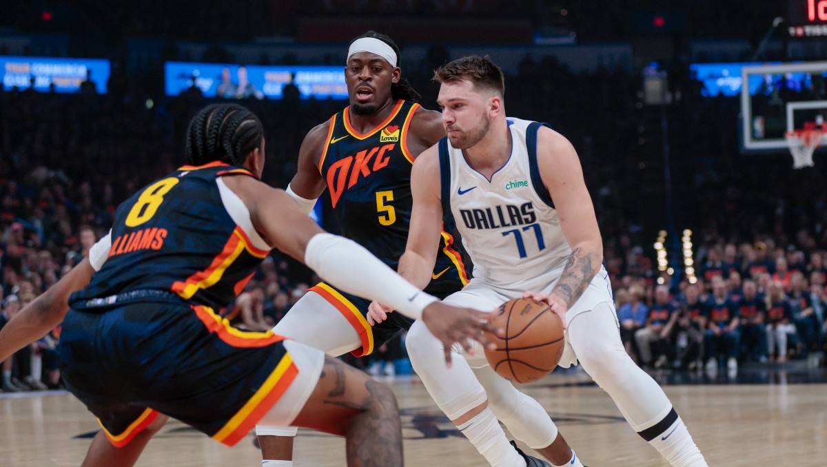 Luka Doncic comanda a Mavericks para vencer Thunder en el Juego 5 de la semifinal de la NBA (AP)