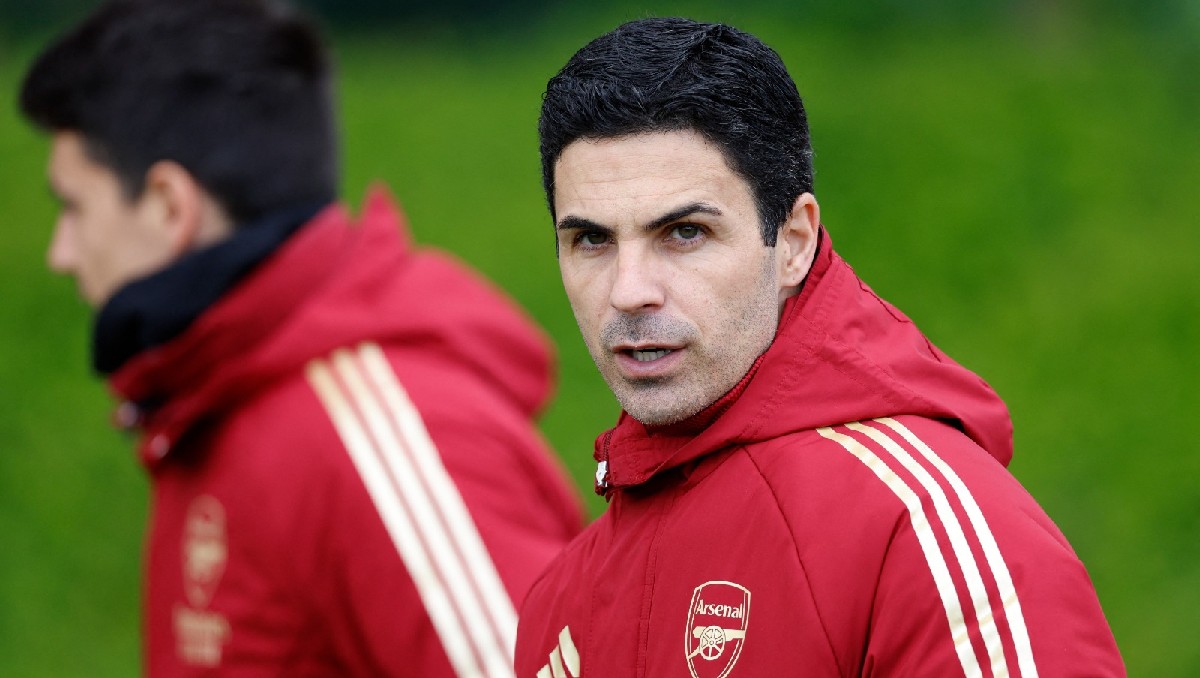 Mikel Arteta enfrenta este fin de semana a Everton en el cierre de Premier League (Reuters)