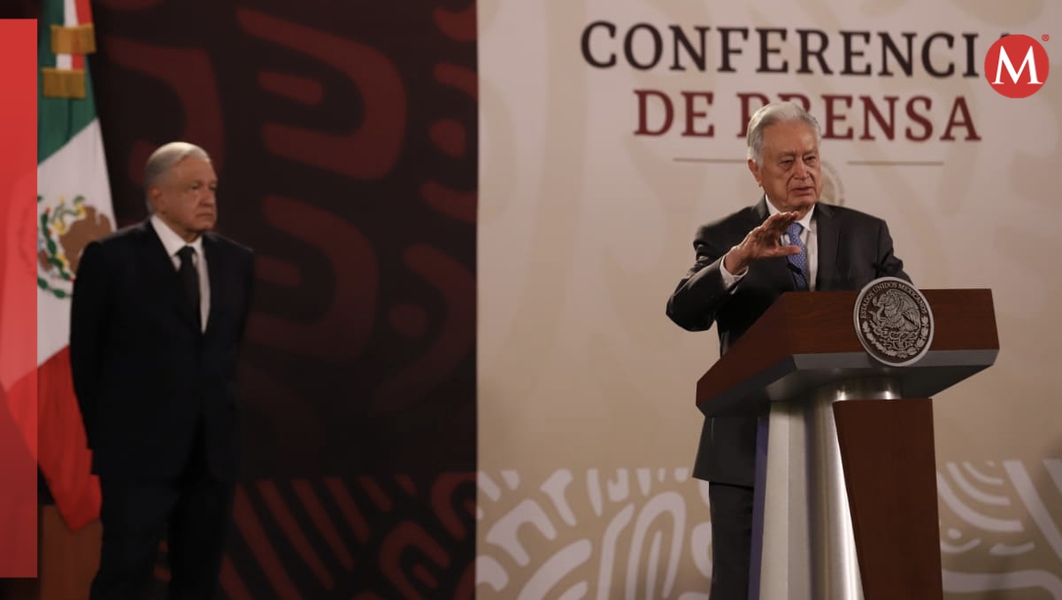 El director general de la Comisión Federal de Electricidad, Manuel Bartlett, en la conferencia. | Octavio Hoyos