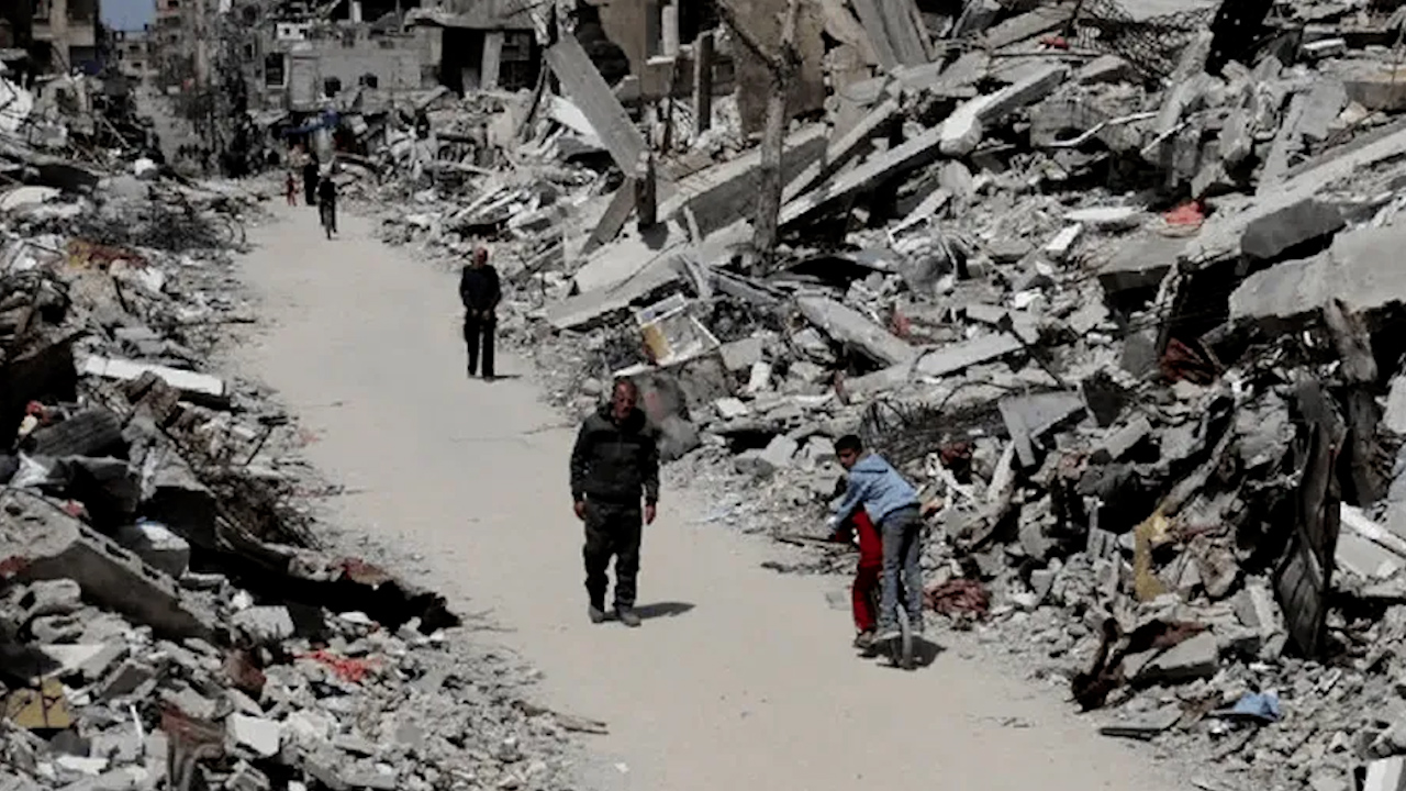 Imágenes satelitales revelan miles de desplazados por guerra en Franja de Gaza