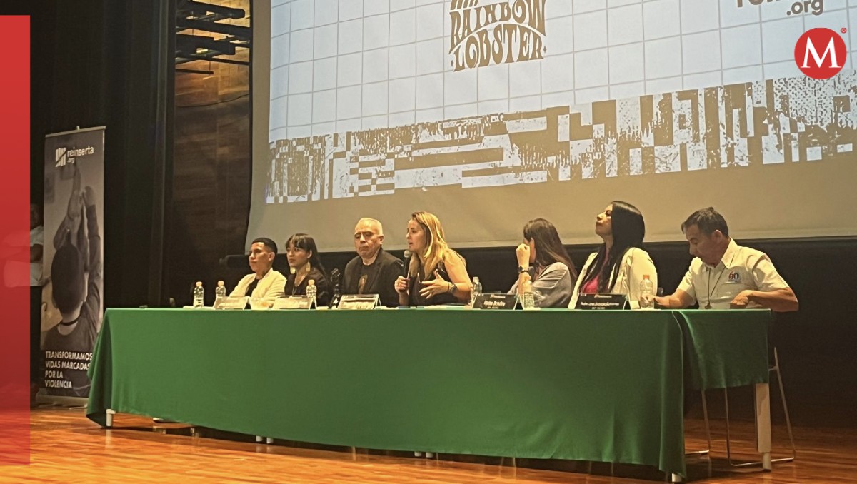 Integrantes de la organización Reinserta durante una conferencia de prensa. | Ángel Hernández