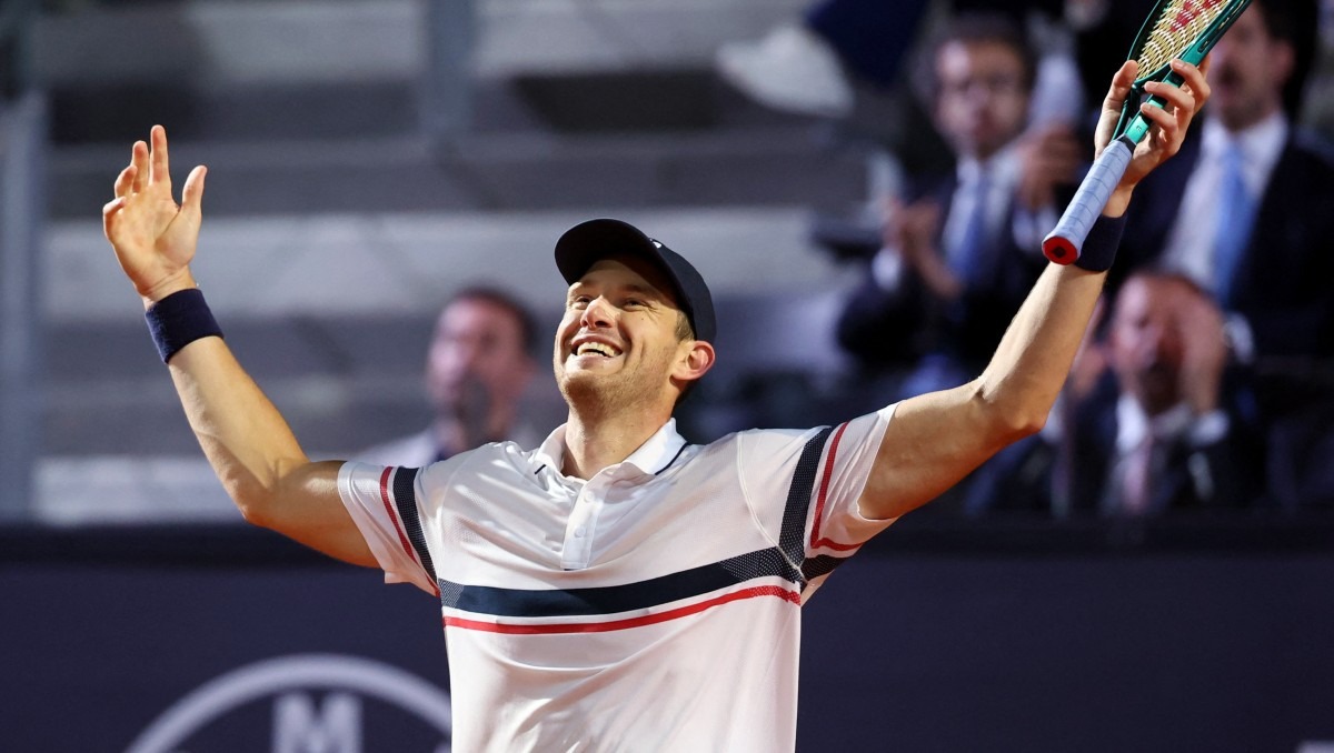Nicolás Jarry logra vencer al griego Stefanos Tsitsipas (Reuters)