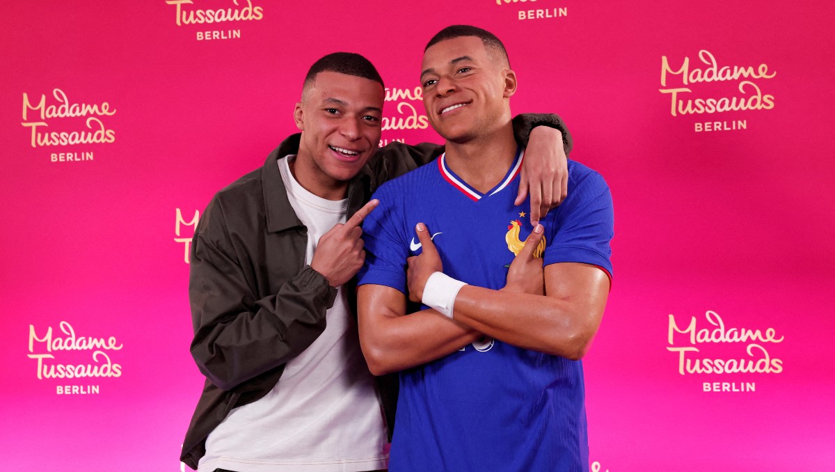 La viral reacción de Kylian Mbappé al ver su figura de cera (Reuters)
