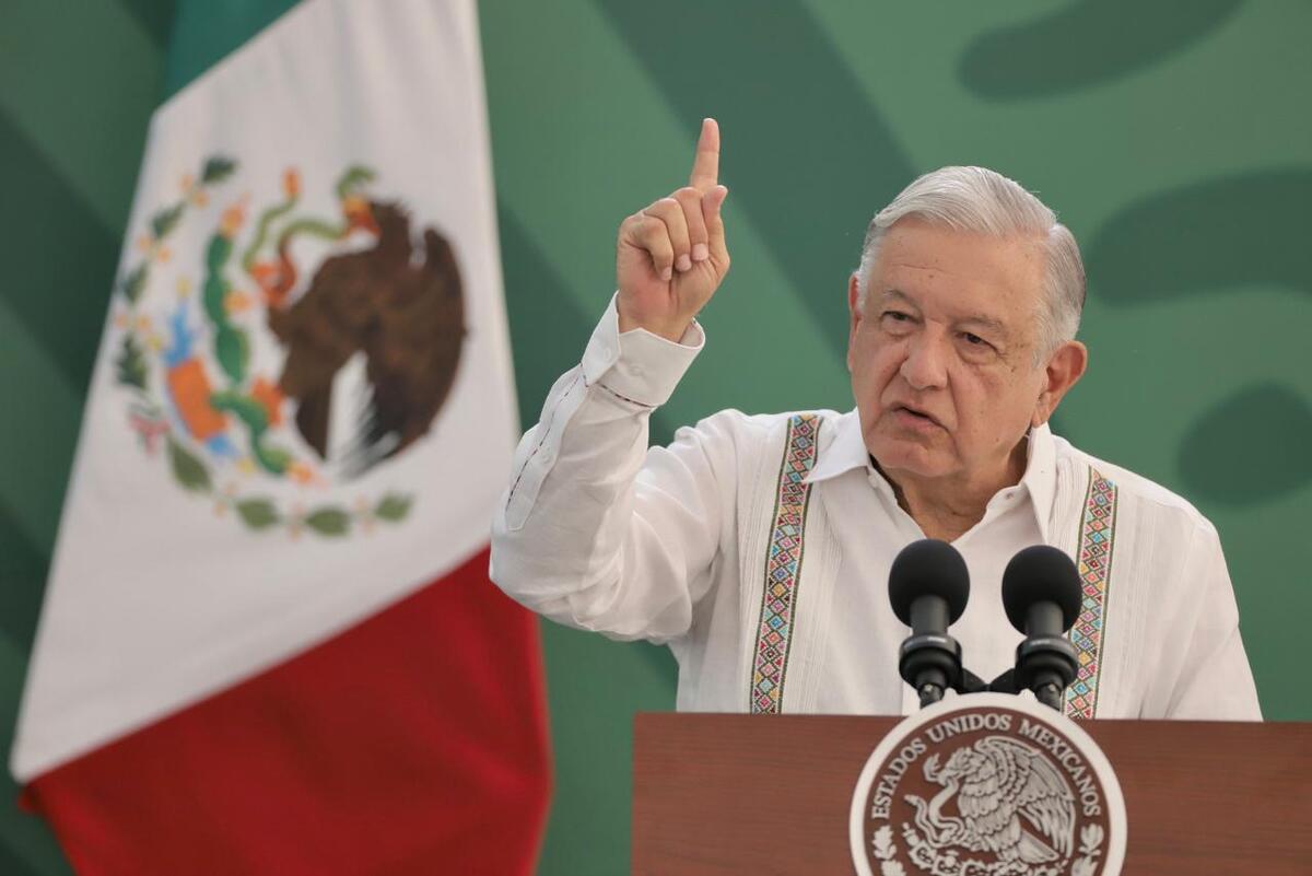 AMLO evitó hablar sobre el tema de la reunión de Norma Piña con integrantes del TPJF | Ariel Ojeda