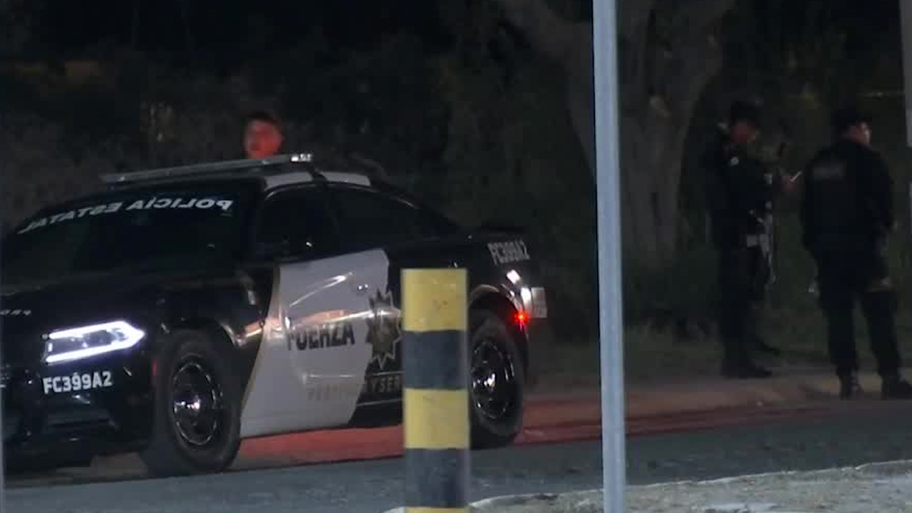 Atacan a dos mujeres policías en su patrulla en Zuazua, NL; una de ellas murió