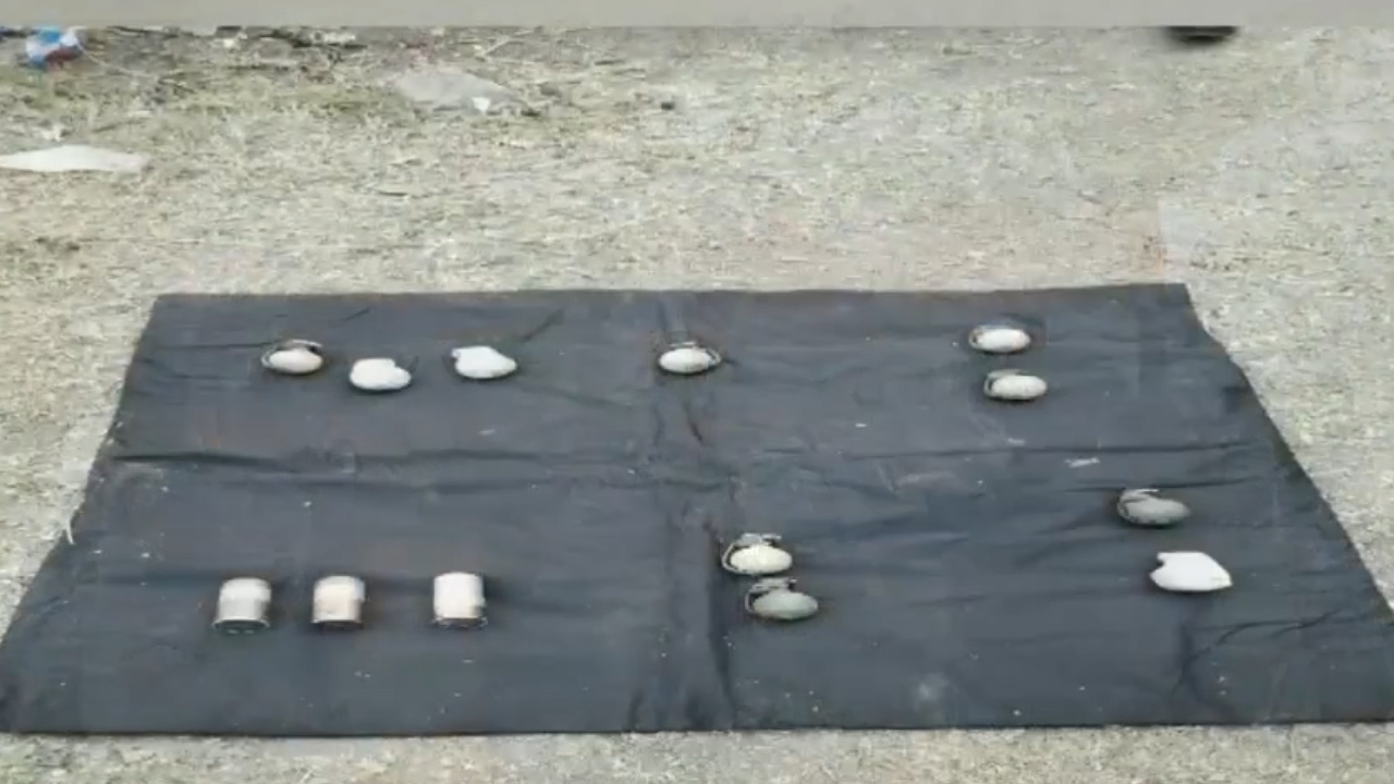 Tras cateos, aseguran 100 kilos de droga y armamento en Tabasco