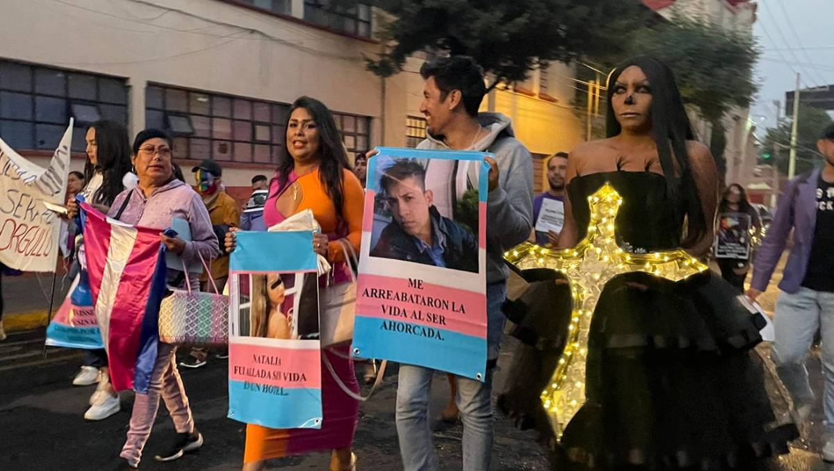 Comunidad LGBT salió a las calles de Toluca para protestar contra la discriminación| Foto: Mellissa López
