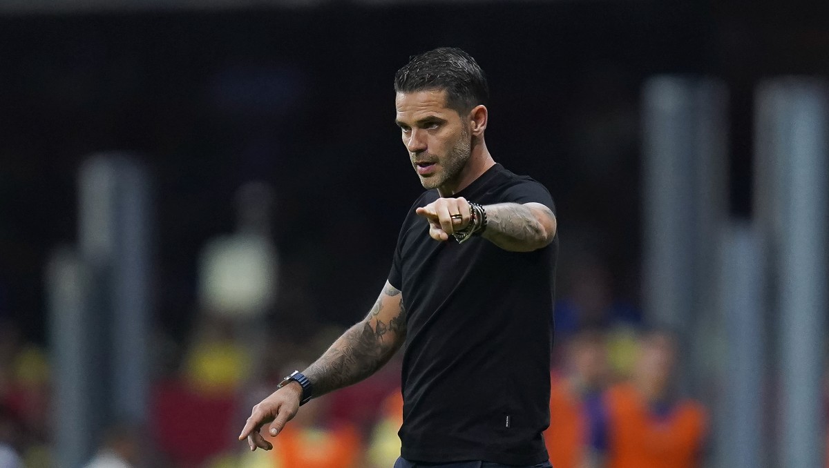 Fernando Gago lamenta la eliminación de Chivas (Imago 7)